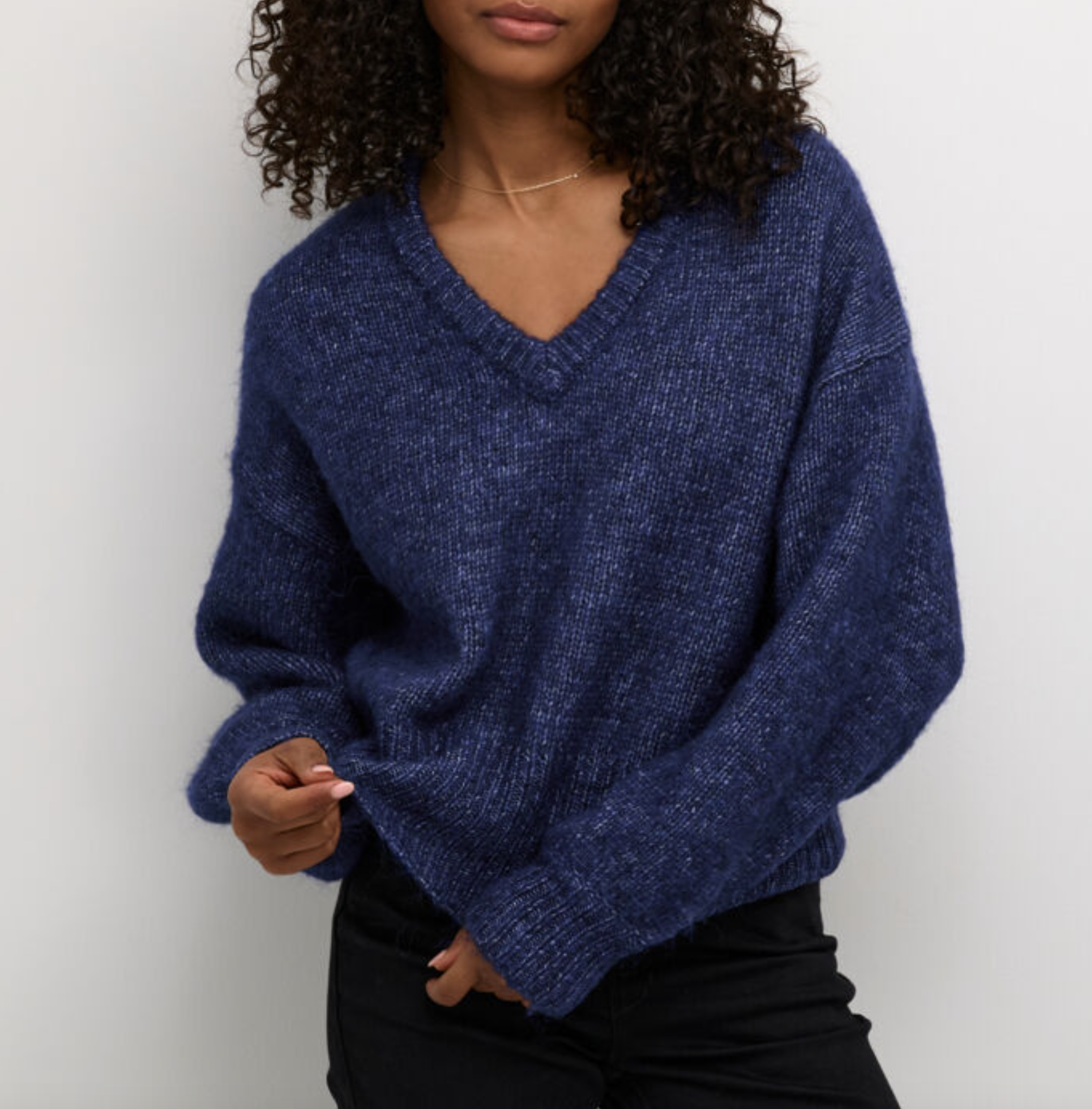 KA - Trina v-neck sweater