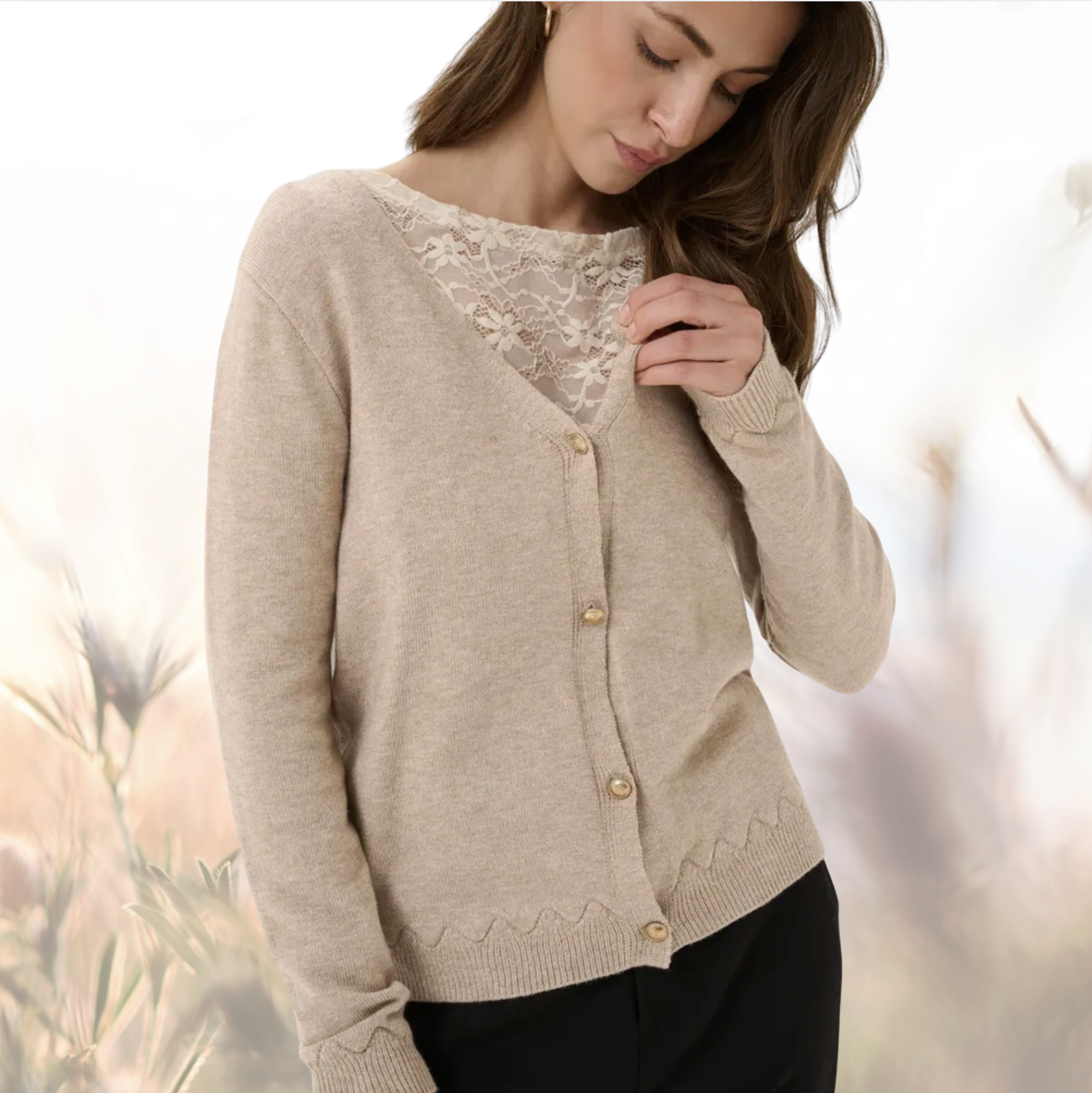 CR - Dela romantic cardigan - cobblestone