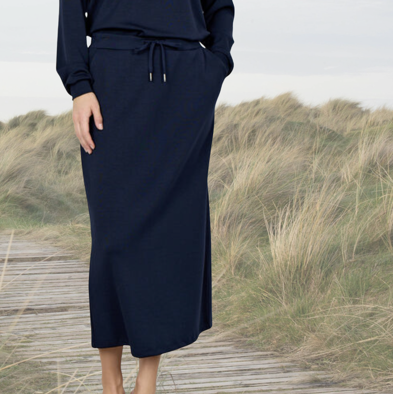 SC - Banu midi skirt - navy