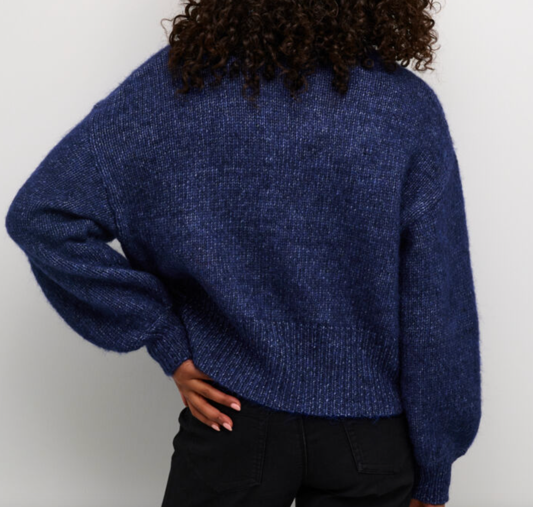 KA - Trina v-neck sweater