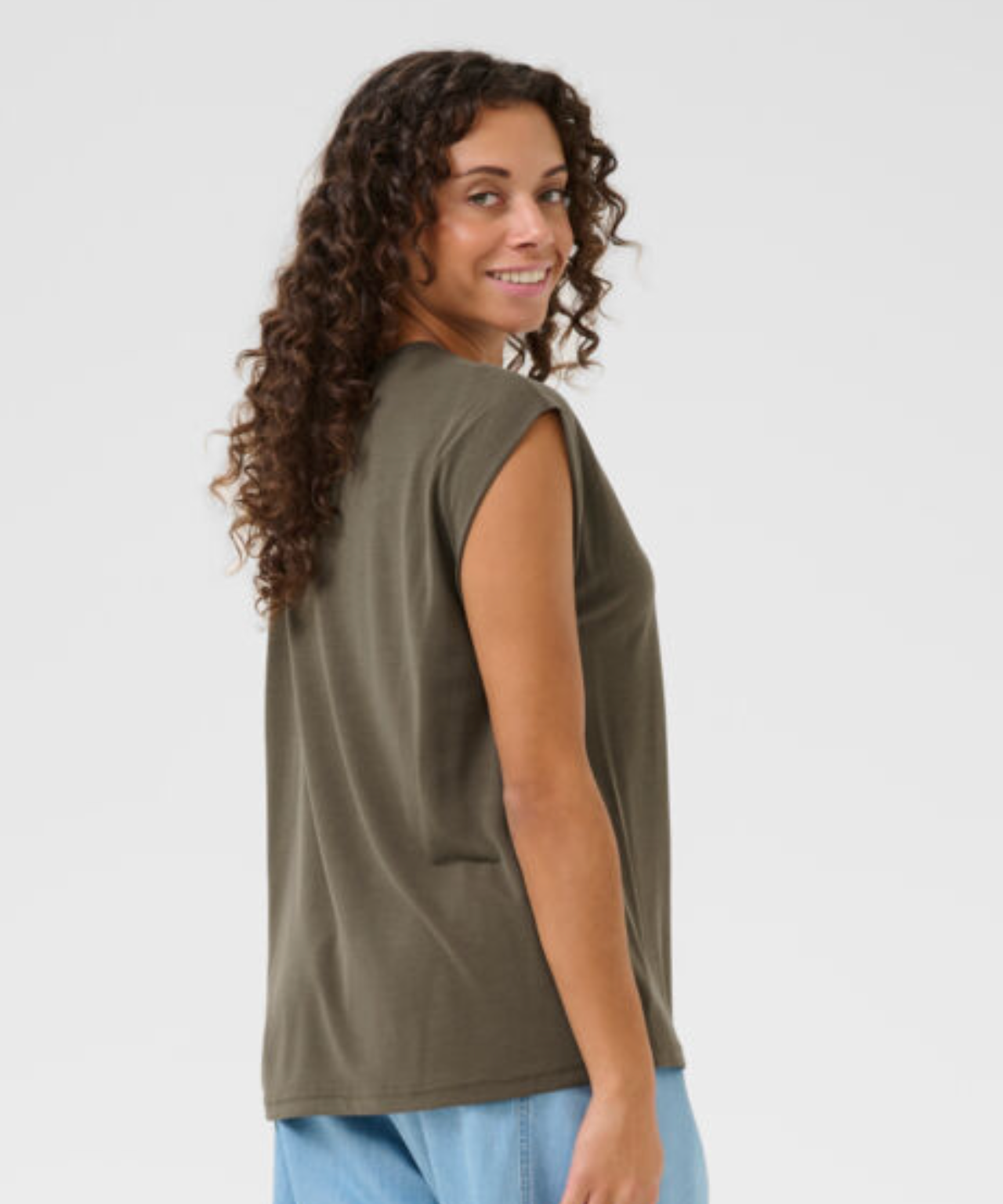 CU - Alicie tee