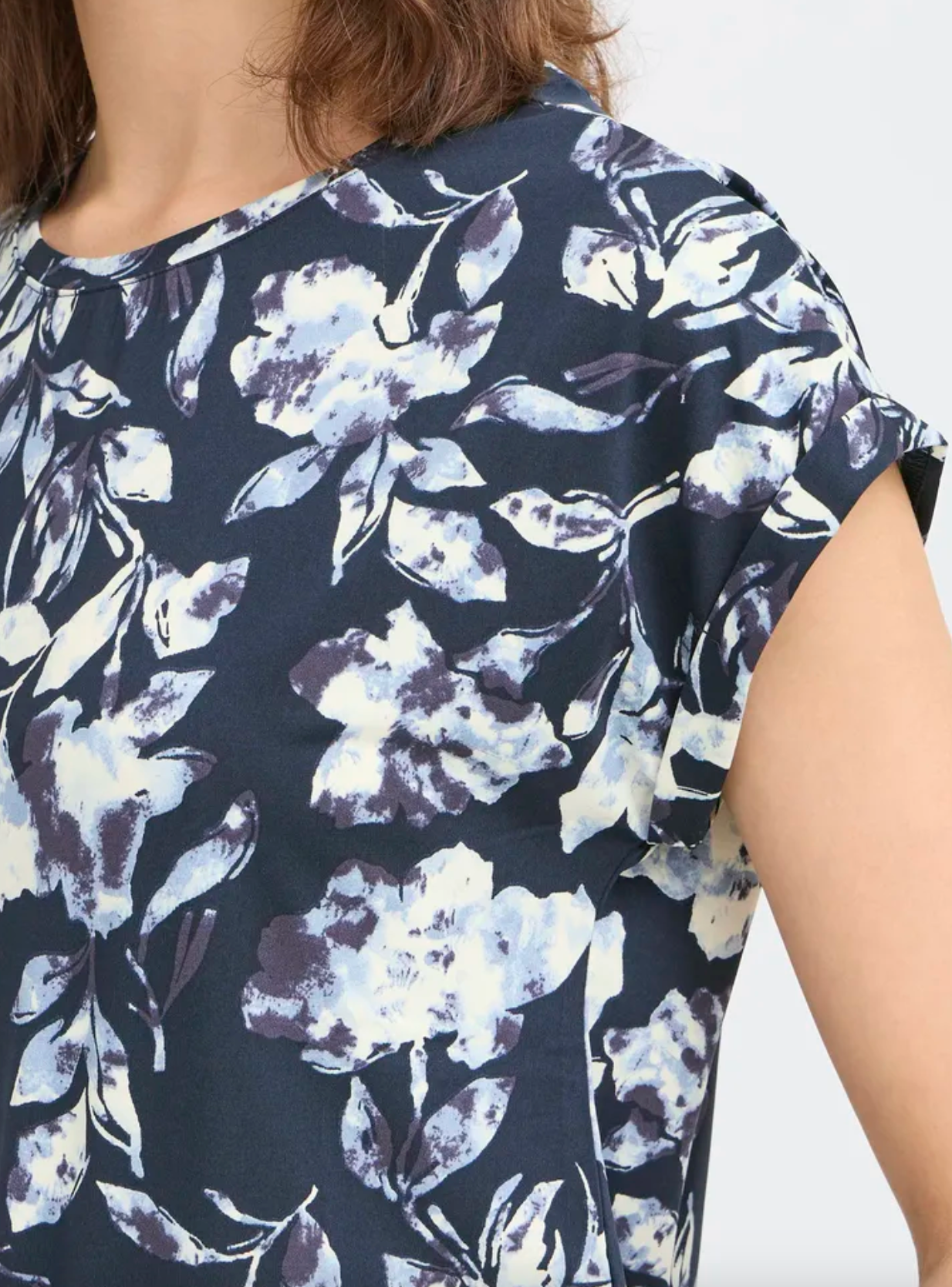 FR - Vera tee - night sky floral